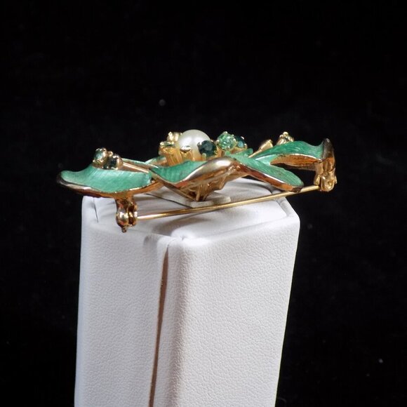 Vintage Weiss Brooch Floral Green Enamel Rhinestone Pearl Gold-tone - Picture 4 of 12